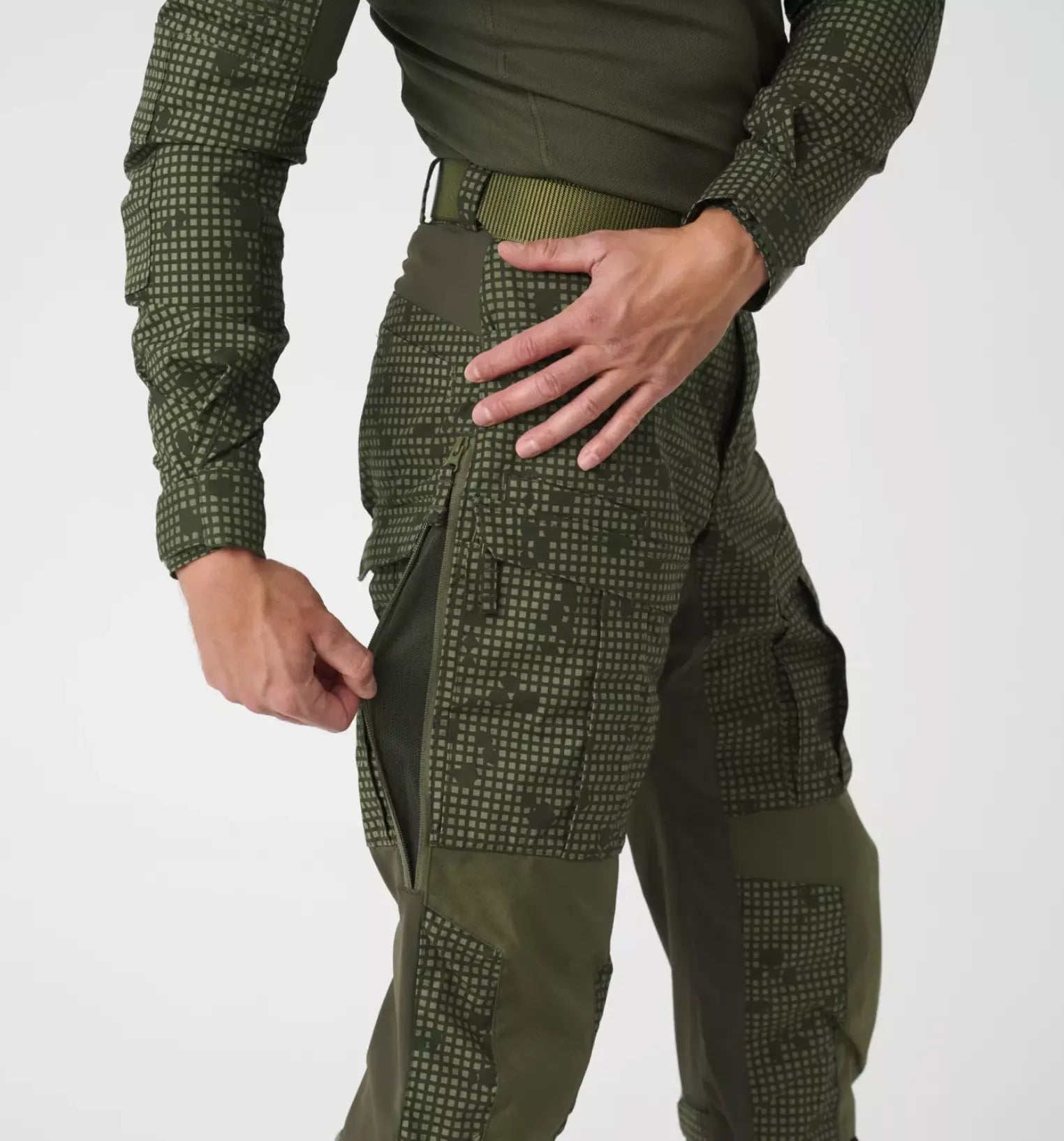 Pantaloni tactici MCDU Helikon-Tex® Desert Night Camo WARZONESHOP