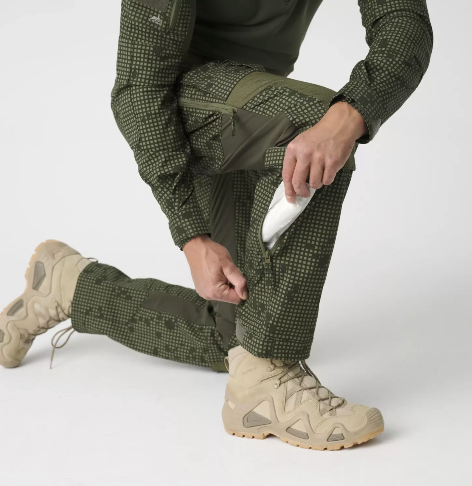 Pantaloni tactici MCDU Helikon-Tex® Desert Night Camo WARZONESHOP