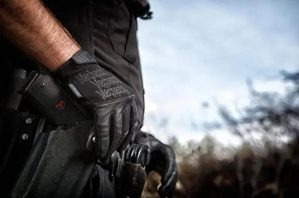Povestea din Spatele Designului Mănușilor Tactice: De la Câmpul de Luptă la Viața de Zi cu Zi - WARGEAR