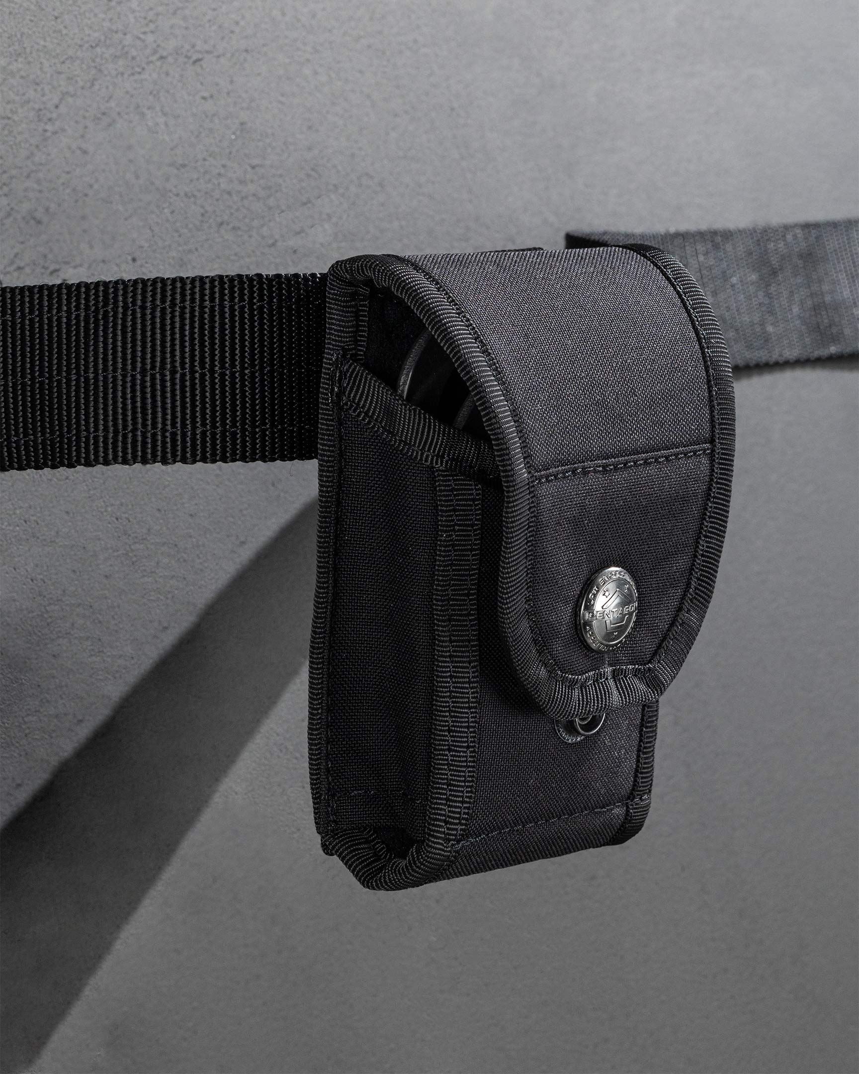 Port catuse universal Pentagon Detainer  WARGEAR