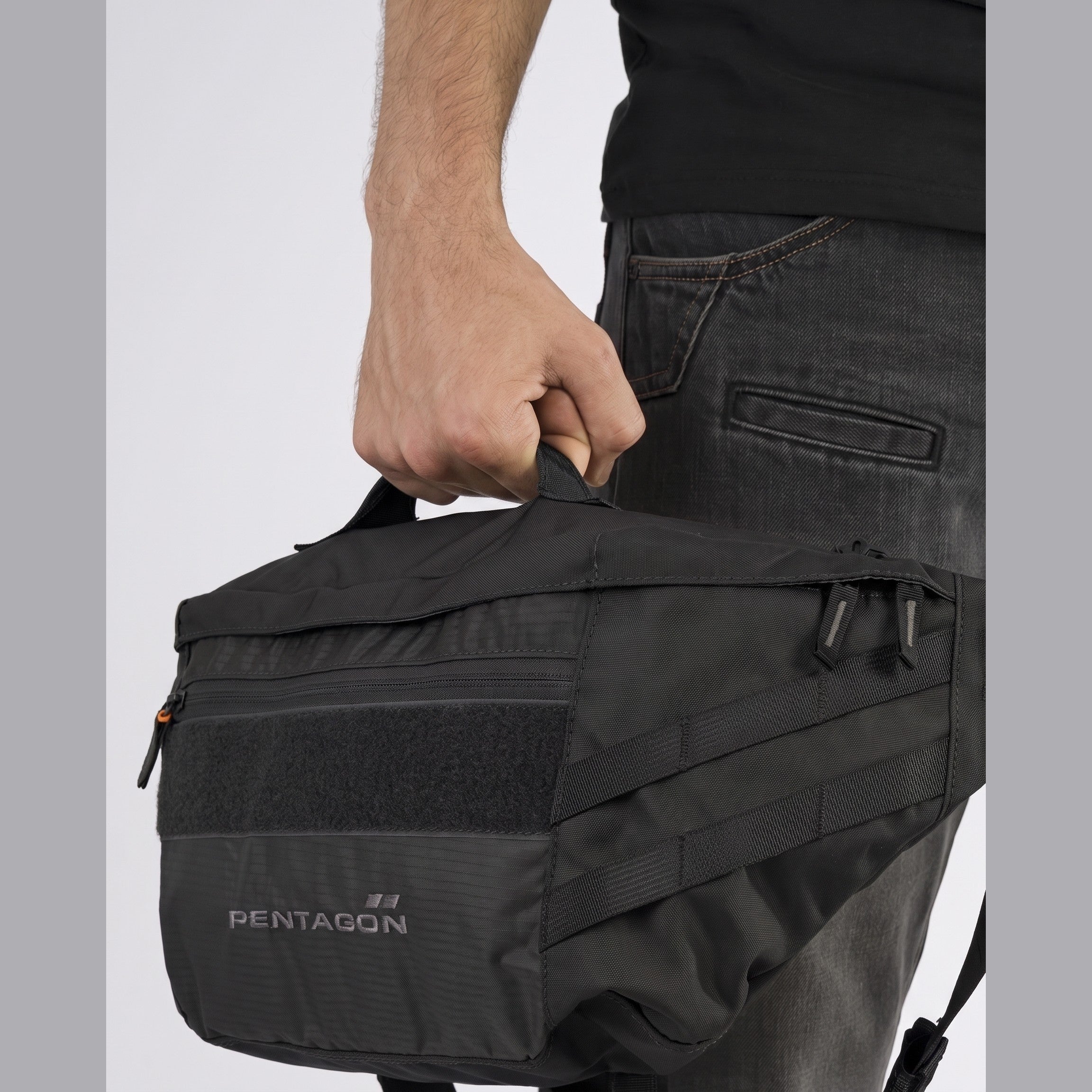 Geanta Pentagon Telamon neagra - maner de transport