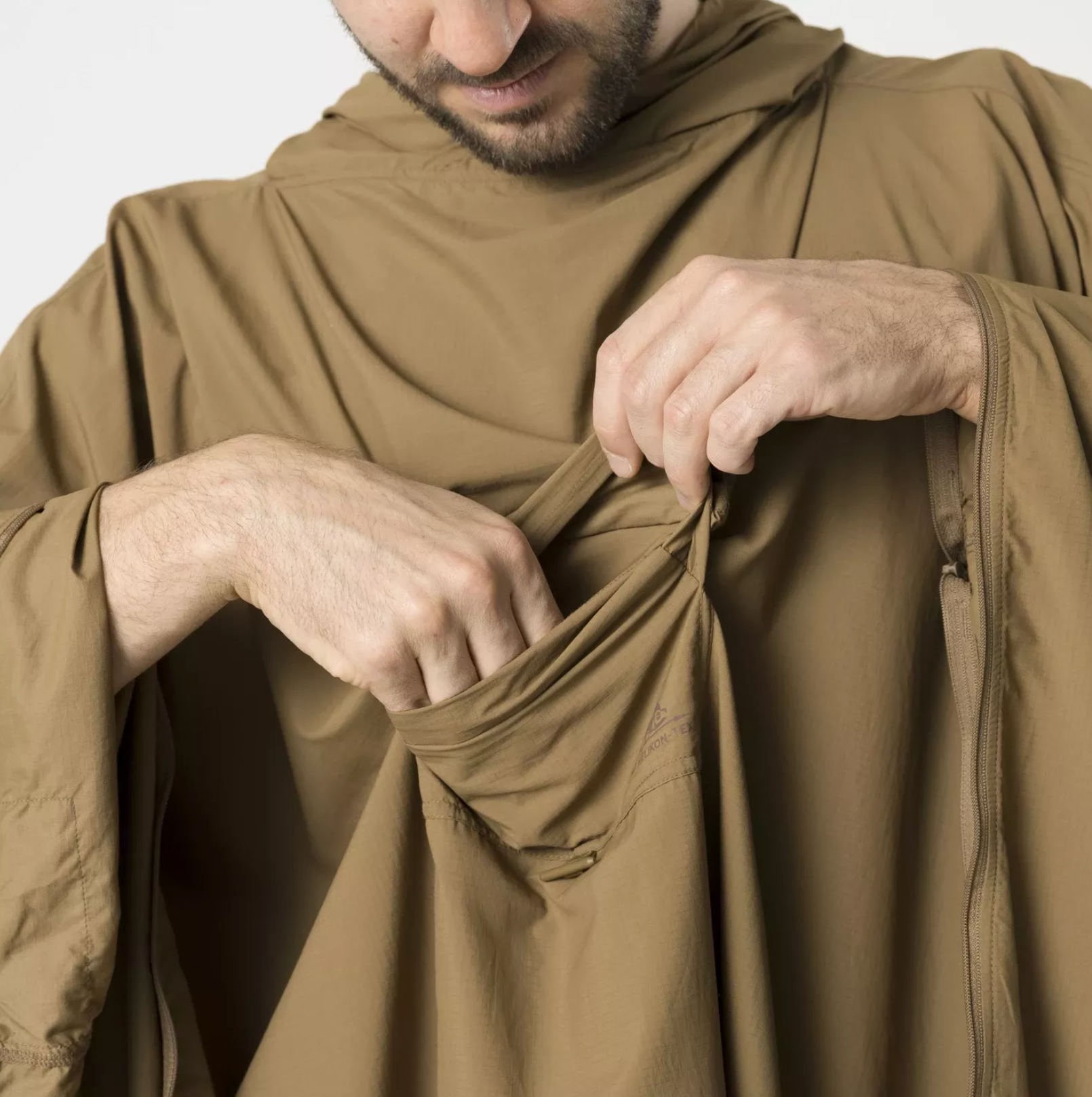 Swagman Scarf Helikon-Tex® – Eșarfă multifuncțională survival 8-în-1 - coyote  WARGEAR