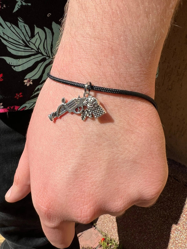 Bratara Paracord Spectrum Guns and Roses Argintiu | Echipament tactic WARGEAR