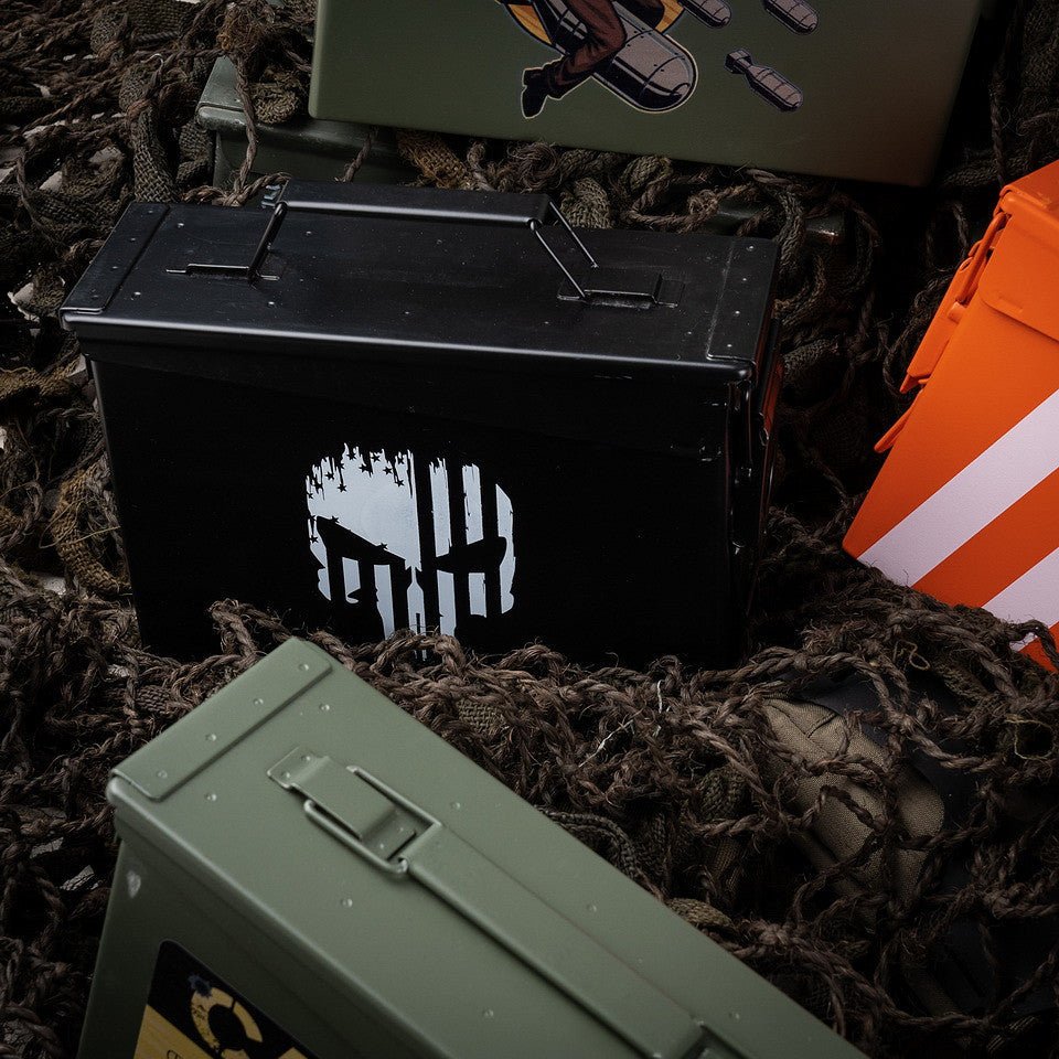 Cutie munitie metalica Ammo Box 30 Cal. Punish Skull | Echipament tactic WARGEAR