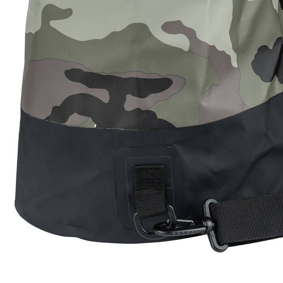 Geanta impermeabila TF - 2215 MOLLE Duffle Bag Camo 50L | WARGEAR RO