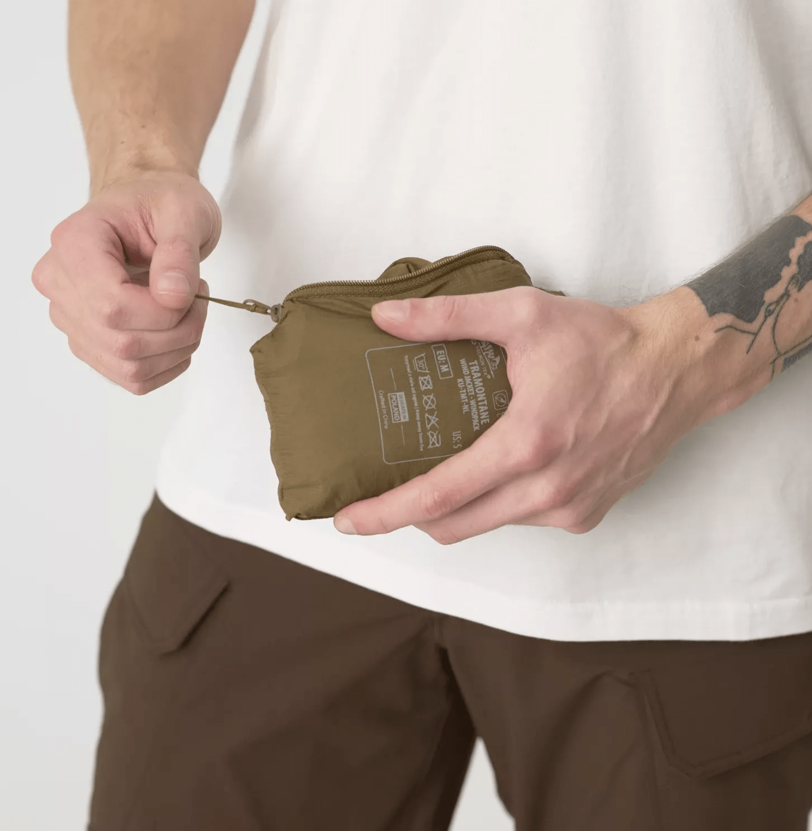 Jacheta ultra - usoara Helikon - Tex® TRAMONTANE WindPack® | Echipament tactic WARGEAR