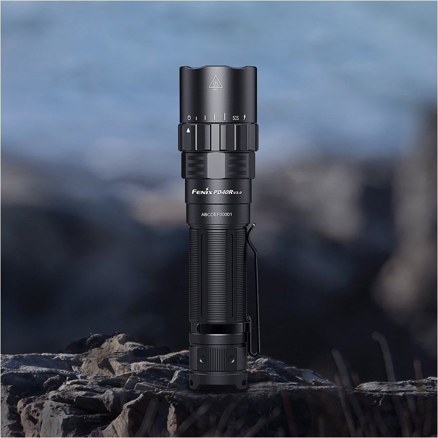 Lanterna Fenix PD40R V3.0 – 3000 Lumeni – Reincarcabila USB-C | WARGEAR RO