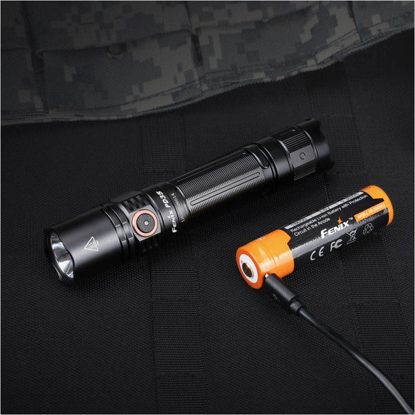 Lanterna Tactica Fenix PD35 V3.0 – 1700 Lumeni – Luminus SFT40, IP68, Doua Butoane | WARGEAR RO