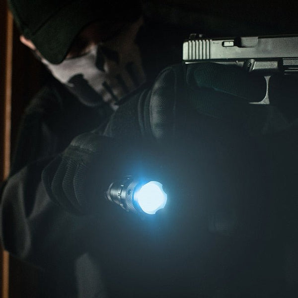 Lanterna tactica M - TAC P4 LED 250 lm | Echipament tactic WARGEAR