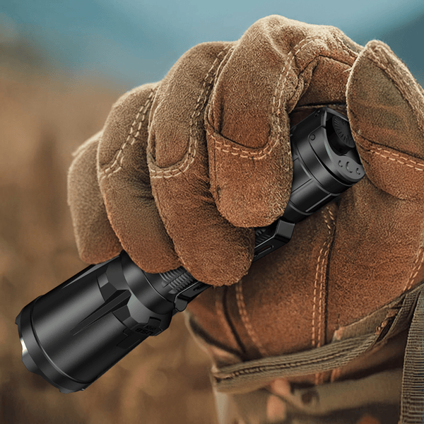 Lanterna Tactica Profesionala Klarus XT11GT Pro 3300 Lumeni | WARGEAR RO