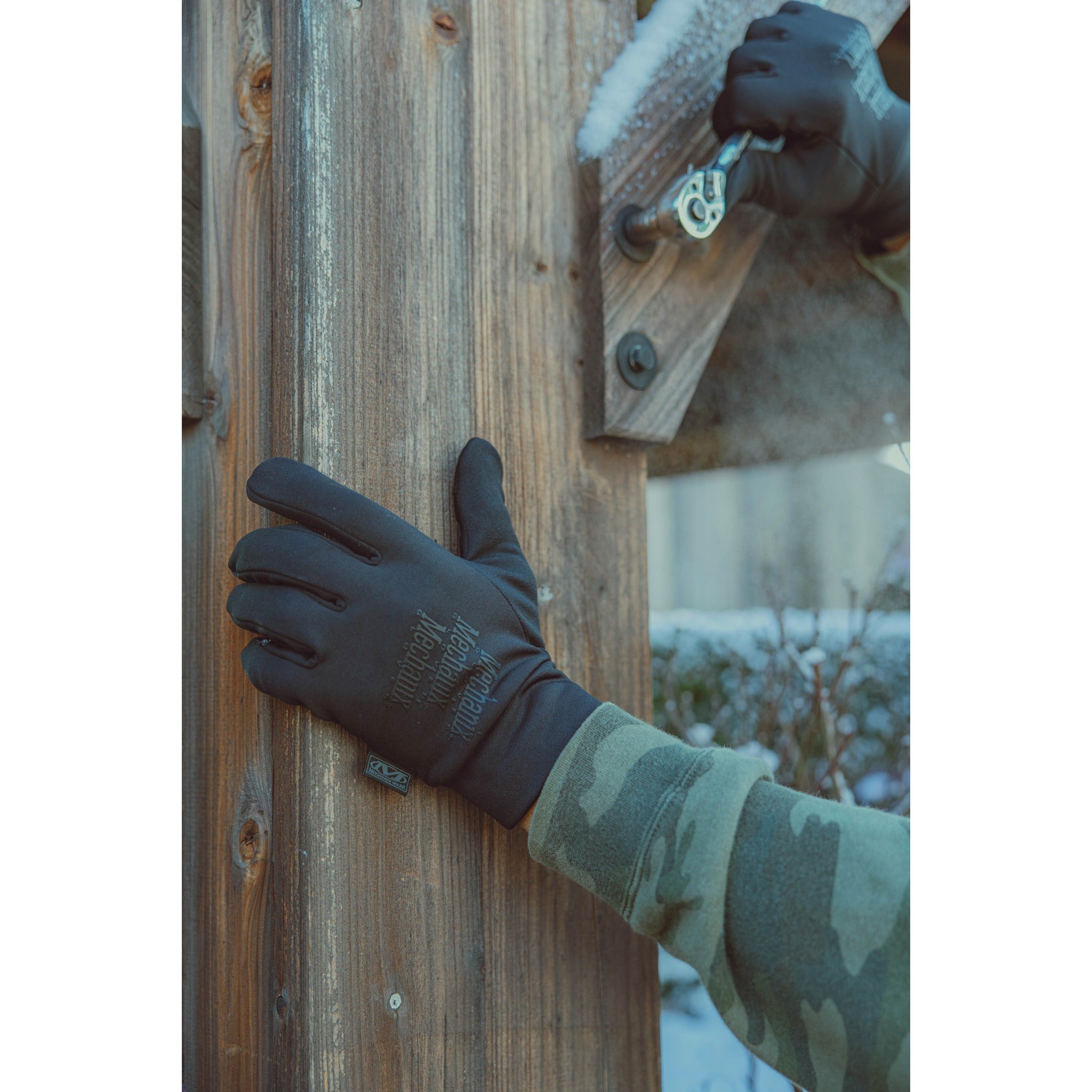 Manusi tactice de iarna Mechanix ColdWork Base Layer Covert – Negru | WARGEAR RO