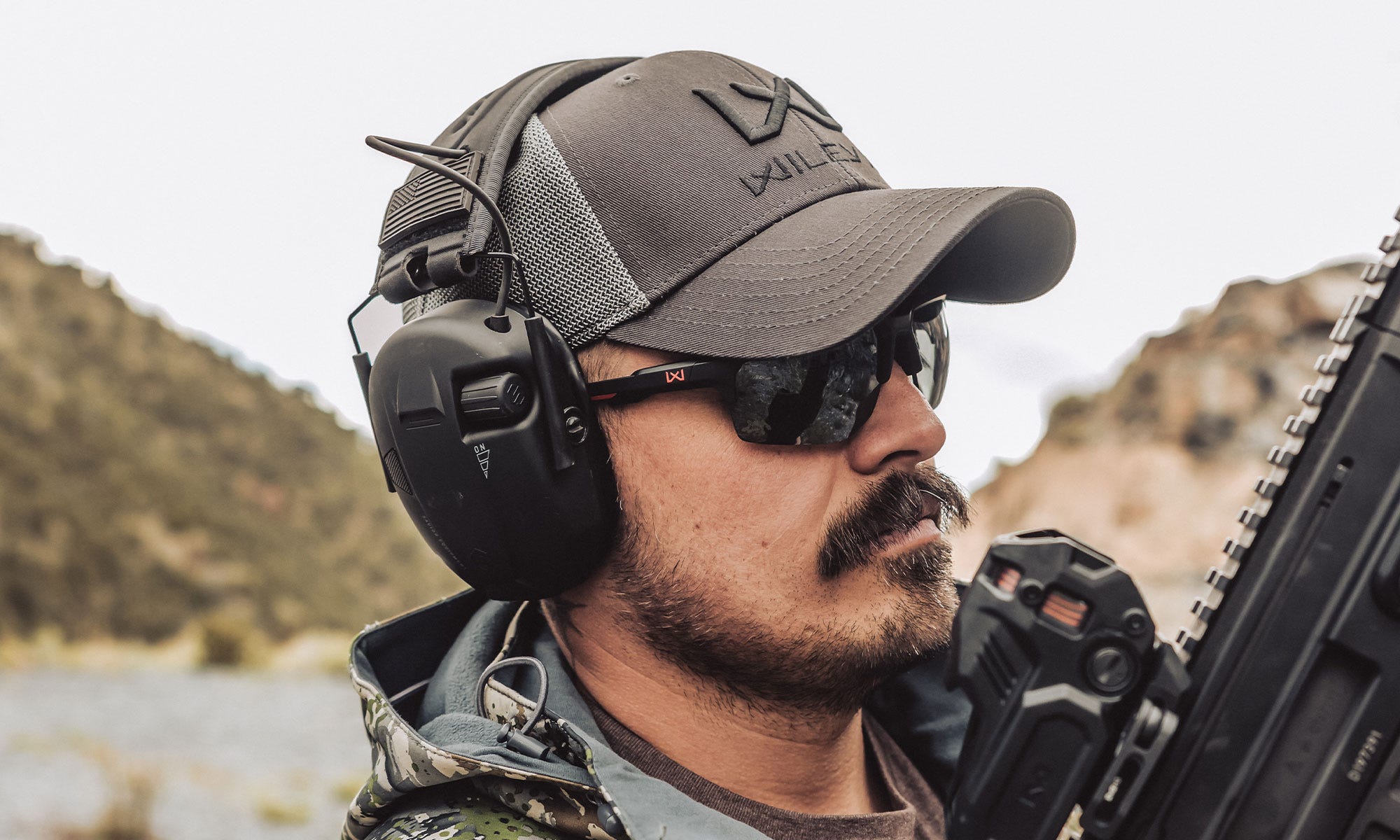 Ochelari tactici Wiley X JAKL – American Sniper Signature Series CAPTIVATE™ Black Mirror – Matte Black/Red | Echipament tactic WARGEAR