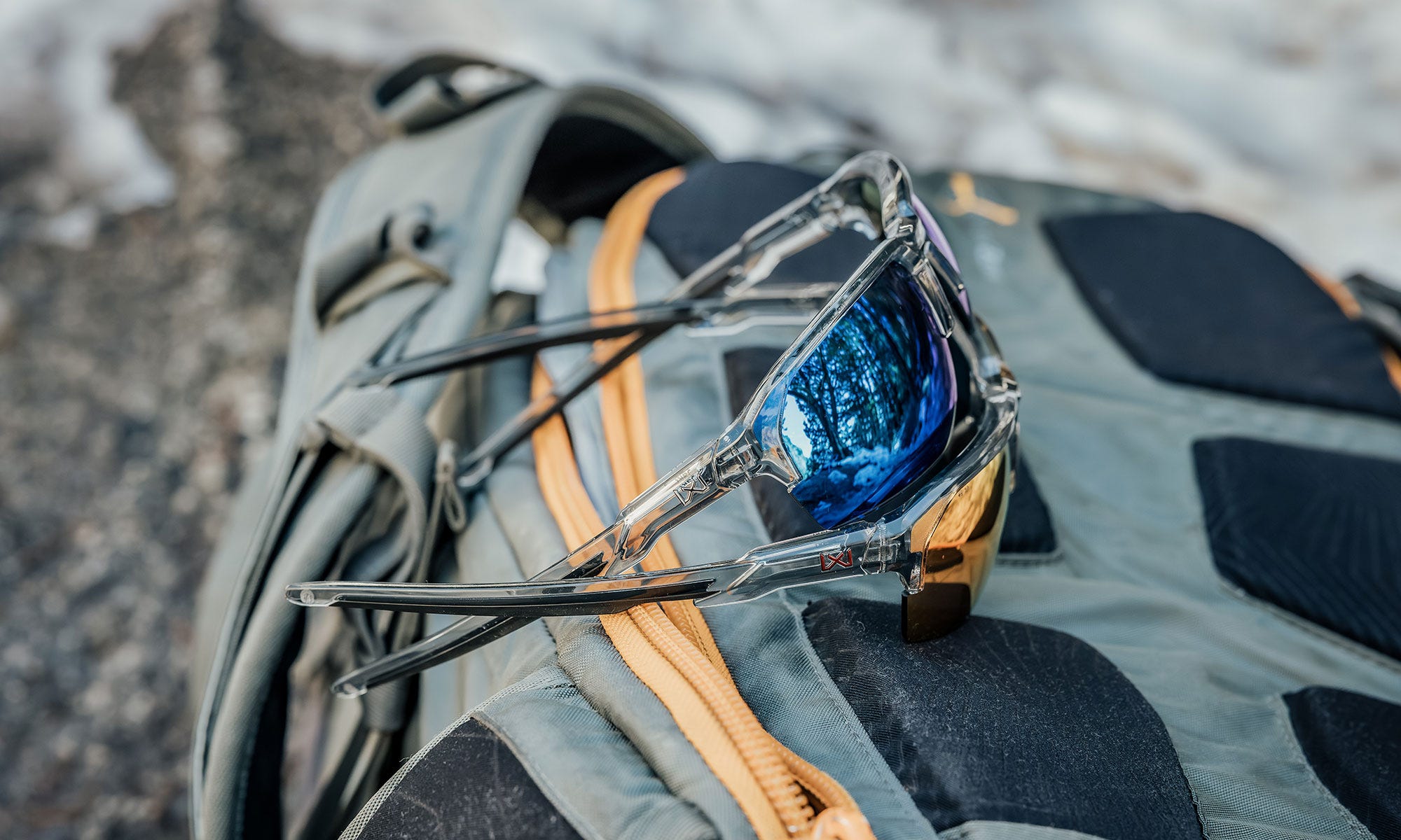 Ochelari tactici Wiley X JAKL CAPTIVATE™ Polarized Blue Mirror – Gloss Crystal Grey | Echipament tactic WARGEAR
