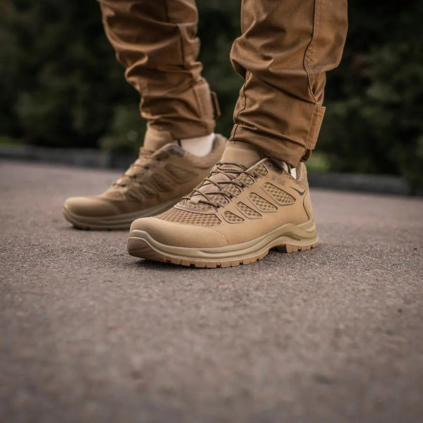 Pantofi tactici trekking IVA Coyote M - TAC | Echipament tactic WARGEAR