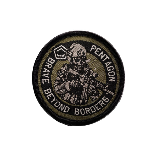 Patch Tactic Pentagon „Brave Beyond Borders" – Emblema Militara Brodata | WARGEAR RO