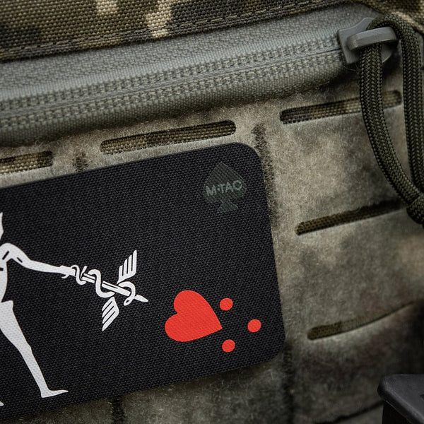 Patch Velcro M - TAC Blackbeard Medic | Echipament tactic WARGEAR