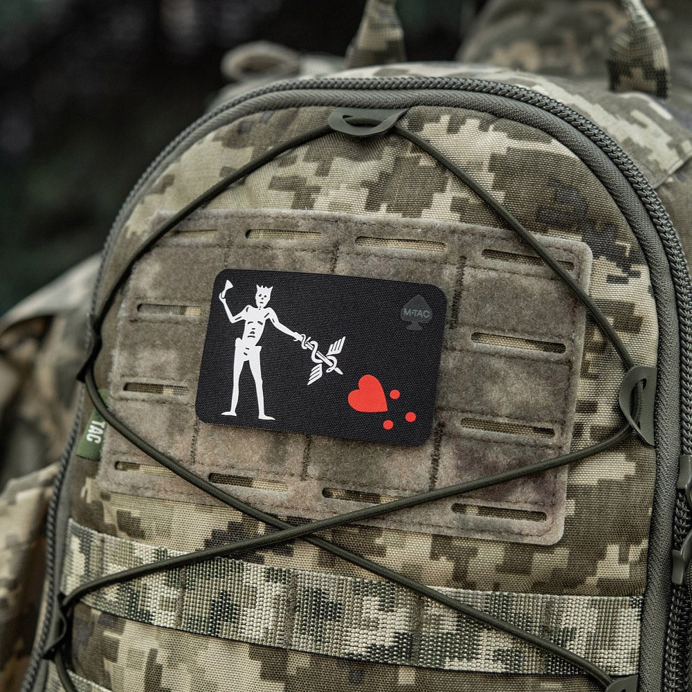 Patch Velcro M - TAC Blackbeard Medic | Echipament tactic WARGEAR