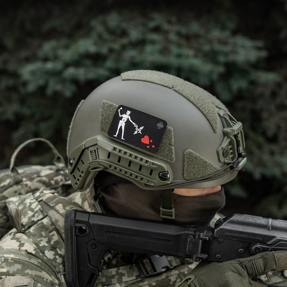 Patch Velcro M - TAC Blackbeard Medic | Echipament tactic WARGEAR