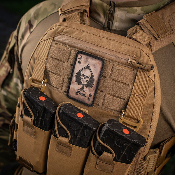Patch velcro M - Tac Death Card | Echipament tactic WARGEAR