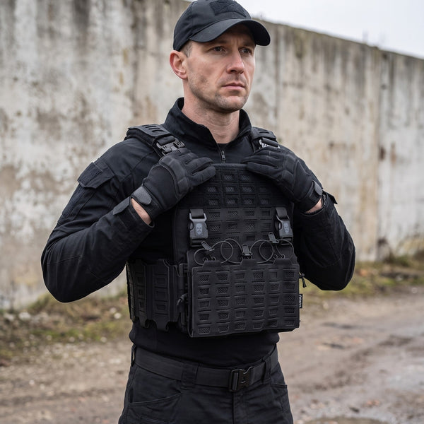 Plate carrier BLACKOUT negru cu prindere rapida, Cordura 1000D | WARGEAR RO
