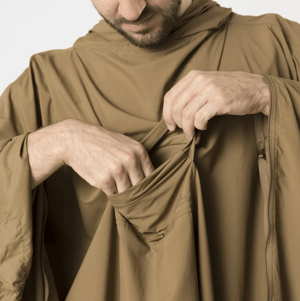 Swagman Scarf Helikon - Tex® – Eșarfă multifuncțională survival 8 - în - 1 - coyote | Echipament tactic WARGEAR